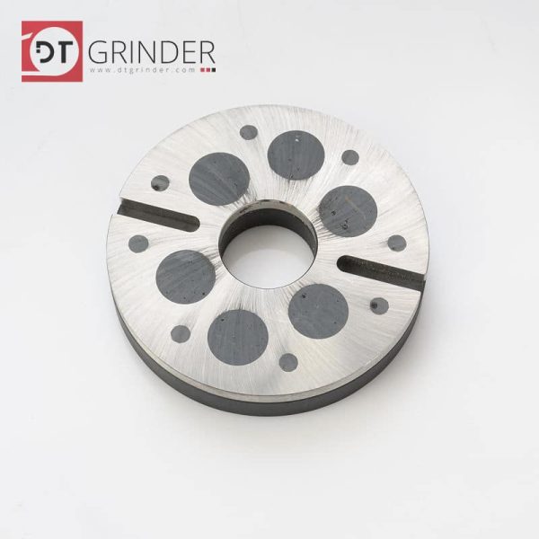 Malý přídavný příruba